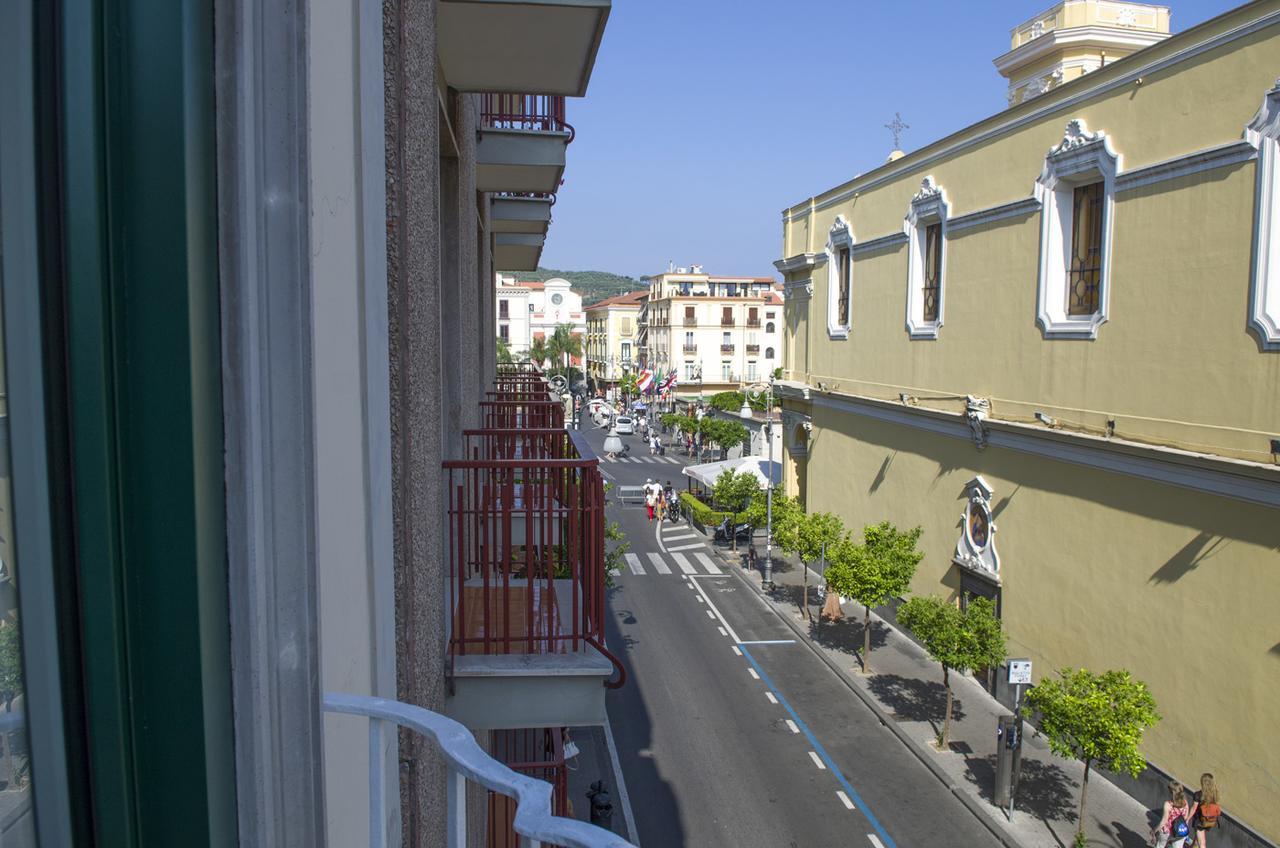 Palazzo Spasiano Rooms - Sorrento Center Exterior photo