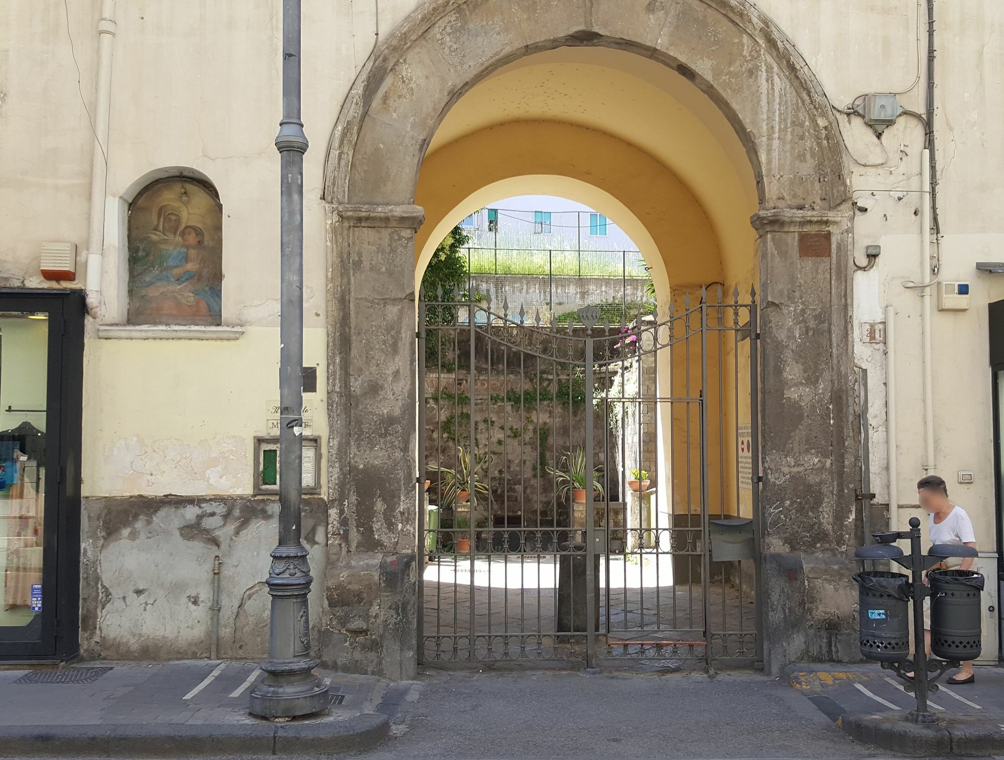 Palazzo Spasiano Rooms - Sorrento Center Exterior photo